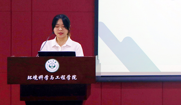 学生代表发言